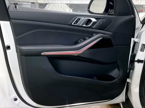 Used 2023 BMW X5 xDrive40i w/ Parking Assistance Package image 25