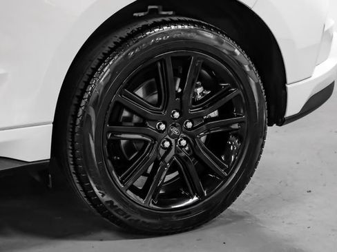 Used 2022 Ford Edge ST-Line AWD/4WD image 47