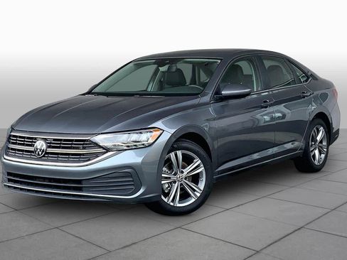 Used 2024 Volkswagen Jetta SE FWD image 1