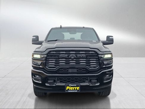 New 2026 RAM 3500 Big Horn AWD/4WD image 6