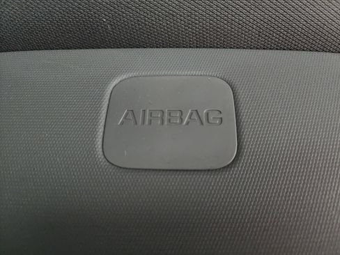 Used 2023 Chevrolet Silverado 2500 LT w/ Convenience Package image 39