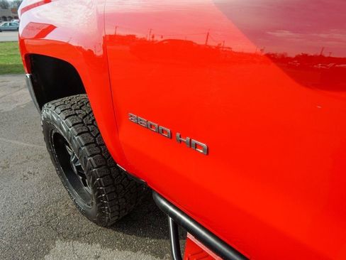 Used 2018 Chevrolet Silverado 3500 W/T w/ WT Convenience Package AWD/4WD image 8