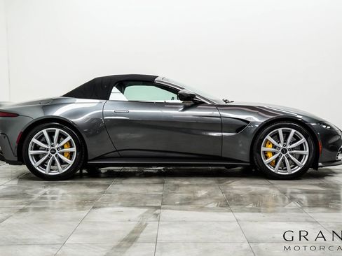 Used 2021 Aston Martin V8 Vantage Roadster RWD image 10