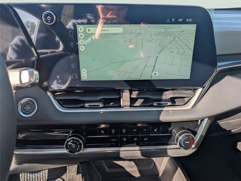 New 2026 Chevrolet Equinox LT w/ LPO, Floor Liner Package image 20