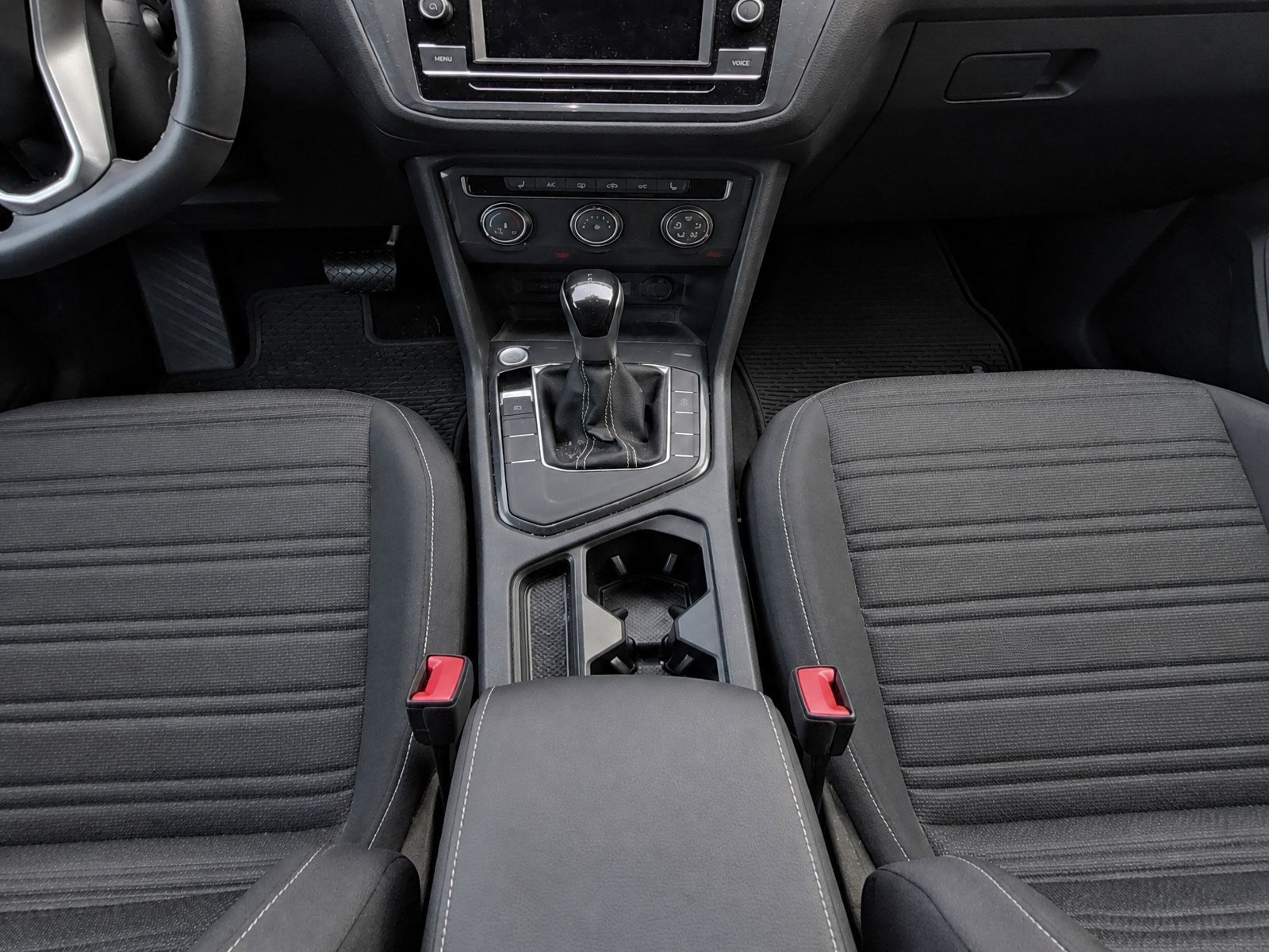Used 2024 Volkswagen Tiguan S FWD image 17