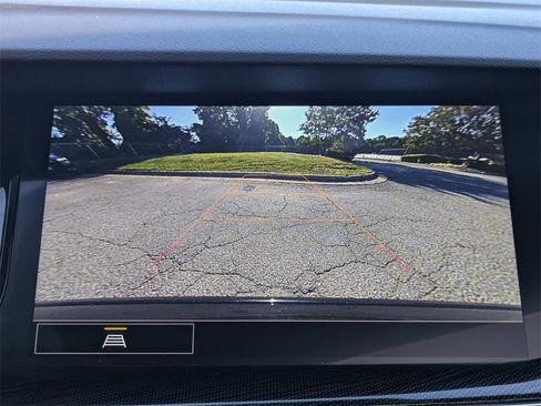 Used 2022 Buick Envision Essence w/ Sport Touring Package image 21