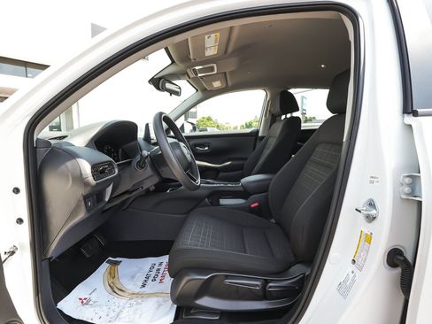 Used 2026 Honda HR-V LX image 32