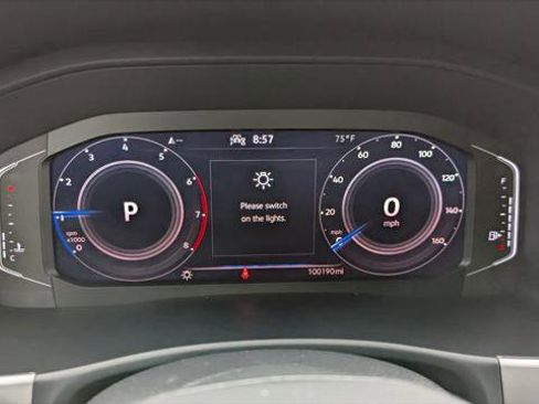 Used 2023 Volkswagen Atlas Cross Sport SE image 27