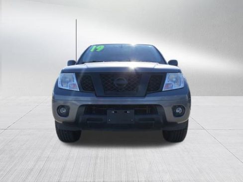 Used 2019 Nissan Frontier SV w/ Value Truck Package image 9