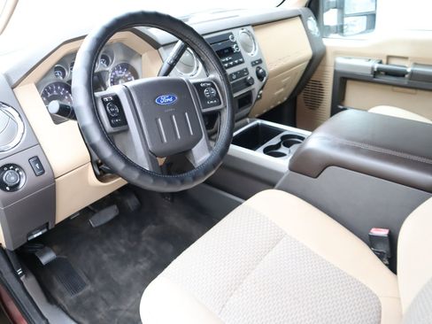 Used 2015 Ford F250 XLT w/ XLT Value Package image 17