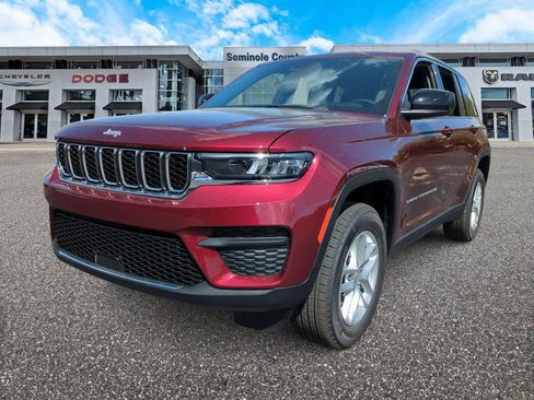 New 2026 Jeep Grand Cherokee Laredo X AWD/4WD image 4