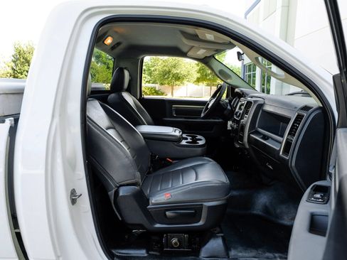 Used 2017 RAM 2500 Tradesman w/ Power & Remote Entry Group RWD image 30