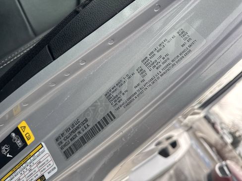 Used 2022 Jeep Wrangler Unlimited Sahara w/ Cold Weather Group image 34