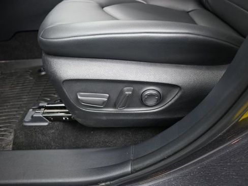 Certified 2024 Toyota Highlander XLE AWD/4WD image 23