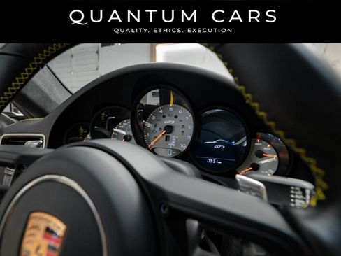 Used 2018 Porsche 911 GT3 RWD image 40