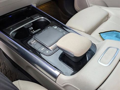 Used 2021 Mercedes-Benz GLA 250 4MATIC image 13