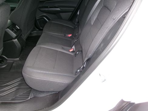 New 2026 Chevrolet Equinox EV LT image 17