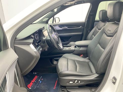 Used 2021 Cadillac XT6 Premium Luxury AWD/4WD image 14
