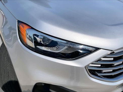 Used 2019 Ford Edge SE FWD image 26