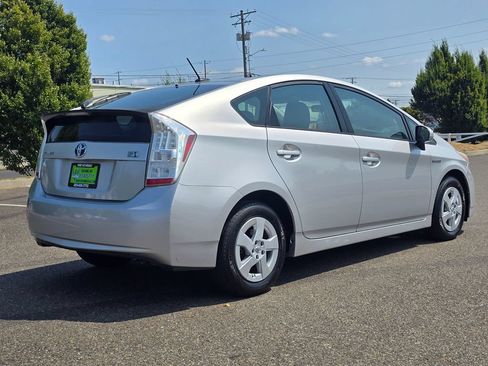 Used 2010 Toyota Prius Two FWD image 5