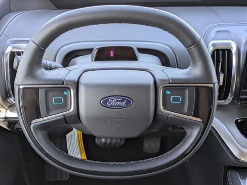 New 2025 Ford Expedition Platinum w/ Driver's Package image 10