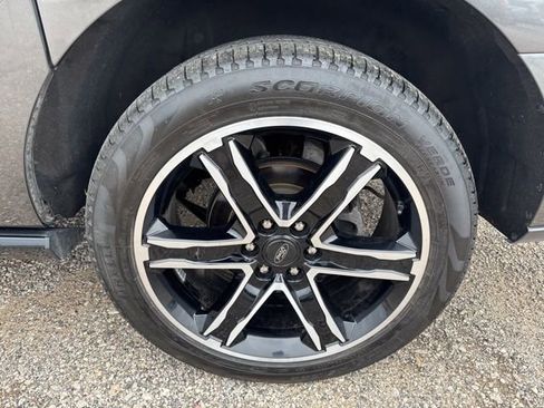 Used 2021 Ford Expedition Max Limited w/ Equipment Group 303A AWD/4WD image 12