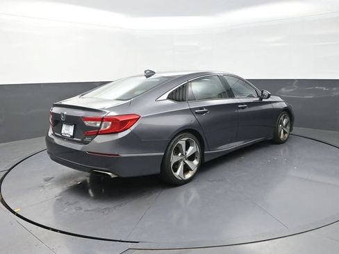 Used 2019 Honda Accord Touring image 9