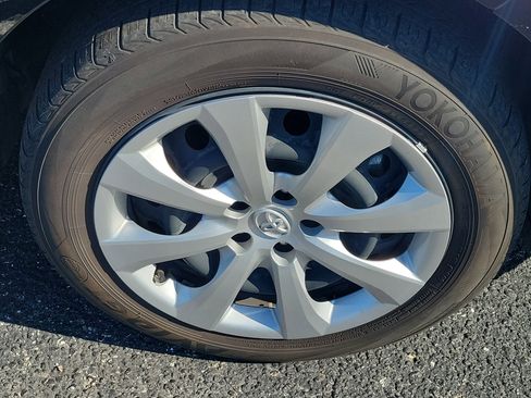 Used 2024 Toyota Corolla LE image 8