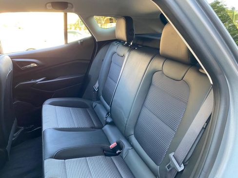 Used 2025 Chevrolet Trax LT w/ Driver Confidence Package image 32