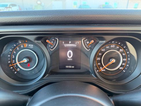 Used 2025 Jeep Gladiator Sport image 26