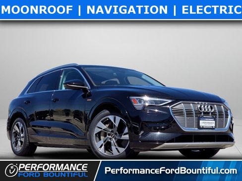 Used 2022 Audi e-tron Premium AWD/4WD image 1