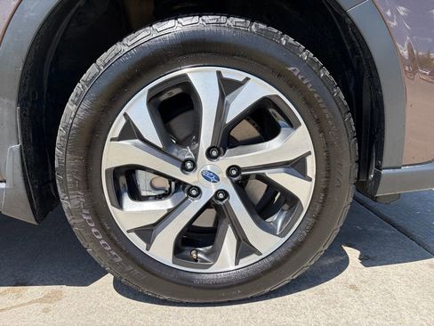 Used 2020 Subaru Outback Touring XT AWD/4WD image 10