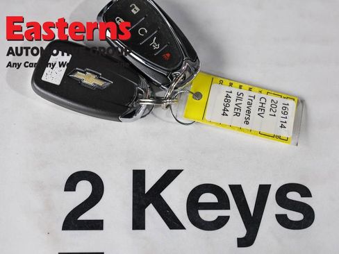 Used 2021 Chevrolet Traverse LT AWD/4WD image 24