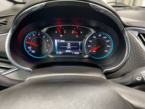 Used 2018 Chevrolet Malibu LT image 36