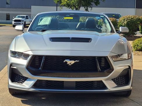 Used 2024 Ford Mustang GT Premium image 11