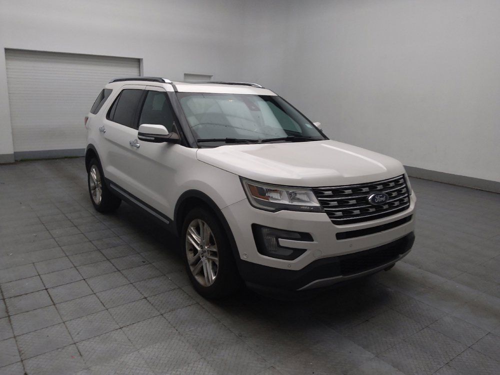 Used 2017 Ford Explorer Limited w/ Equipment Group 301A AWD/4WD image 13