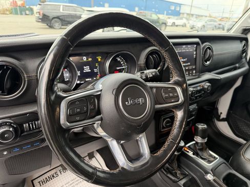 Used 2021 Jeep Wrangler Unlimited Sahara image 20