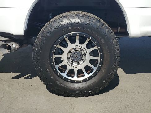 Used 2018 Ford F250 Lariat image 6