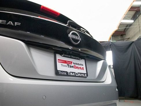 Used 2024 Nissan Leaf S image 13