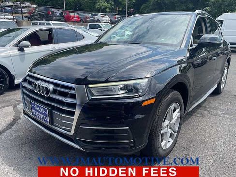 Used 2019 Audi Q5 2.0T Premium w/ Convenience Package AWD/4WD image 1
