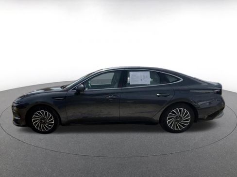 Used 2025 Hyundai Sonata SEL FWD image 9