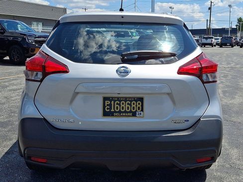 Used 2019 Nissan Kicks S FWD image 6