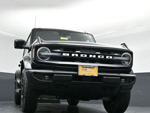 Certified 2025 Ford Bronco Outer Banks AWD/4WD image 38