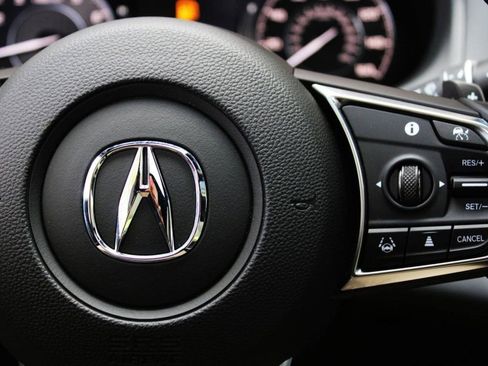 Used 2025 Acura RDX SH-AWD image 34