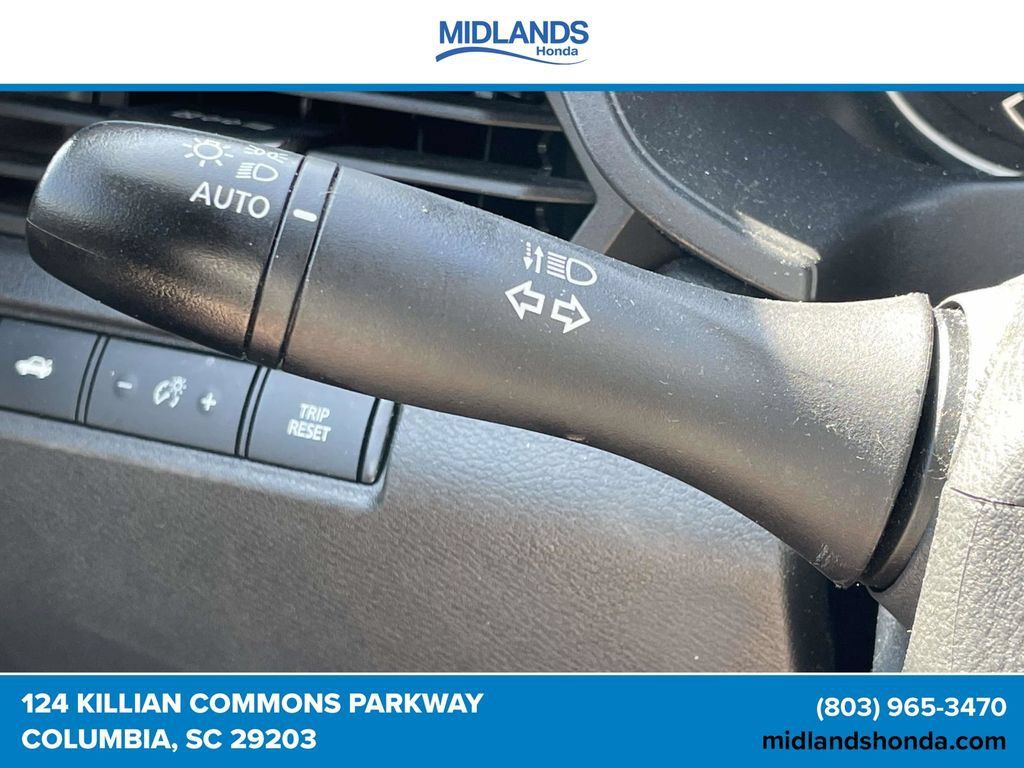 Used 2025 Nissan Altima 2.5 SV FWD image 23