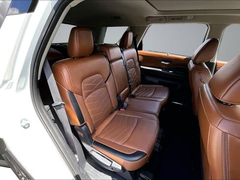 Certified 2023 Nissan Pathfinder Platinum w/ Cargo Package FWD image 25