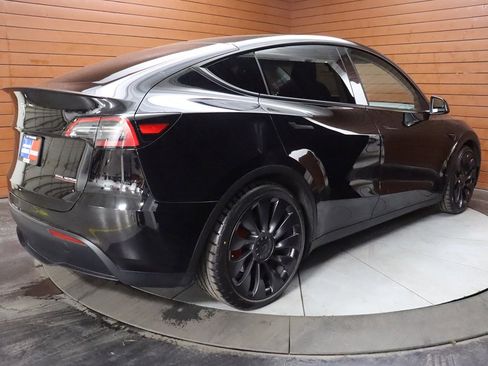 Used 2024 Tesla Model Y Performance AWD/4WD image 5