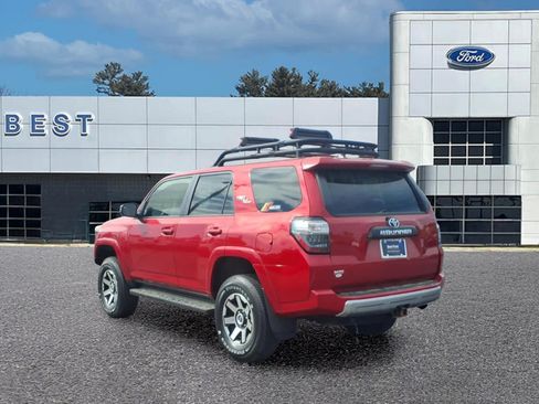 Used 2022 Toyota 4Runner TRD Off-Road AWD/4WD image 4