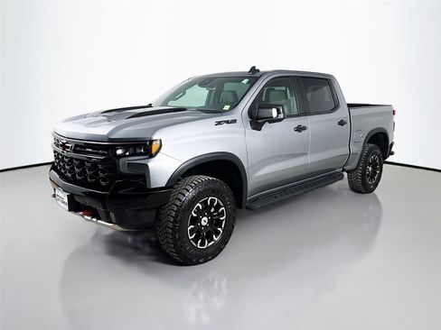 Used 2023 Chevrolet Silverado 1500 ZR2 AWD/4WD image 5