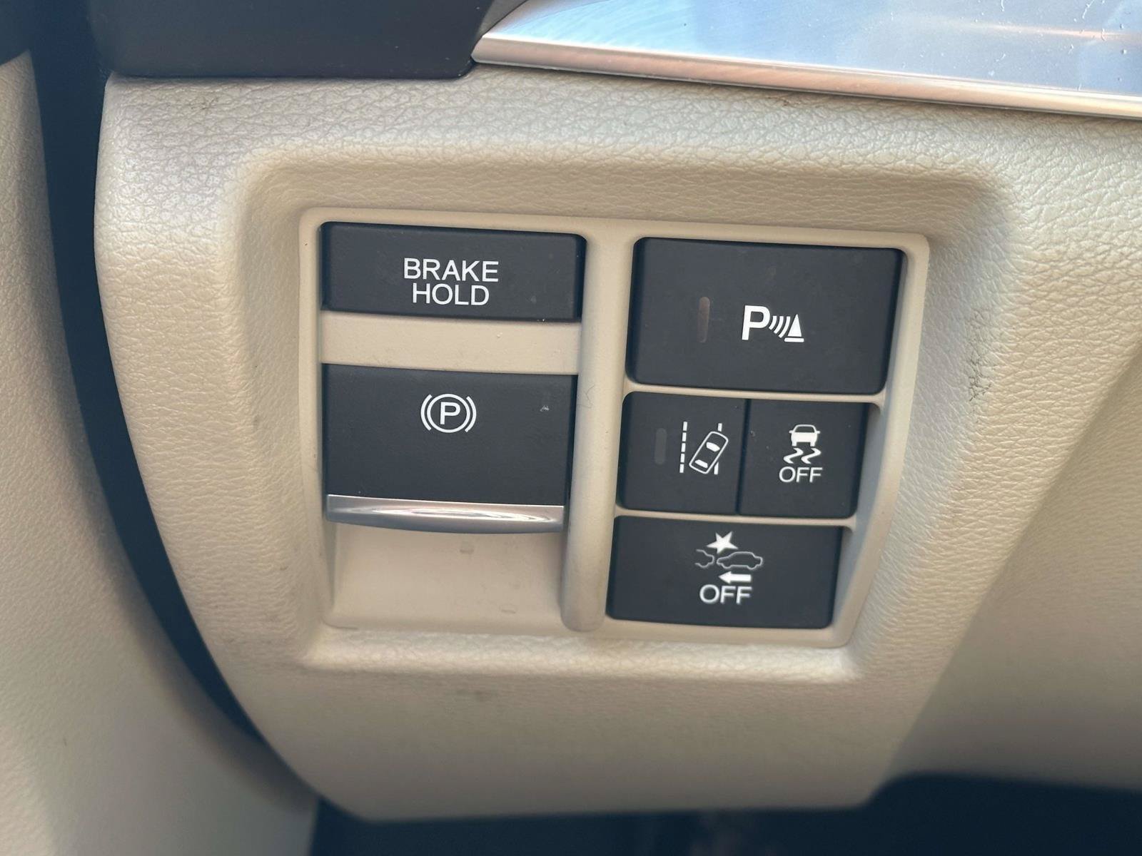 Used 2020 Acura MDX w/ Technology Package FWD image 23